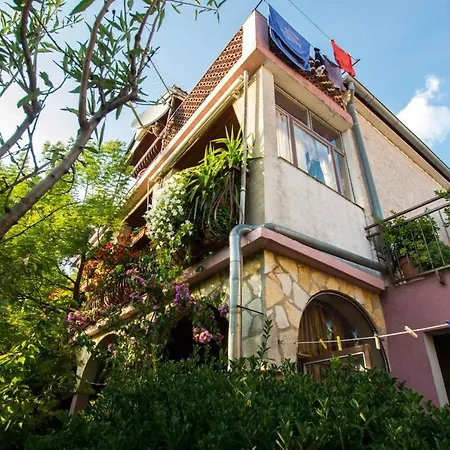 Apartamento In Starigrad-paklenica 6846 *